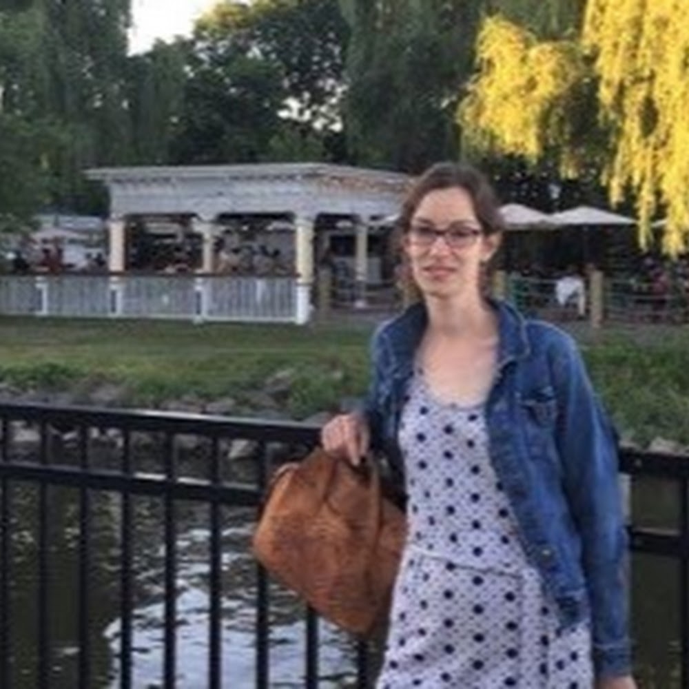 Meet your Posher, Kateri